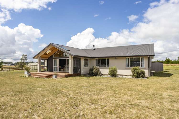 599 Downs Road West Eyreton_36