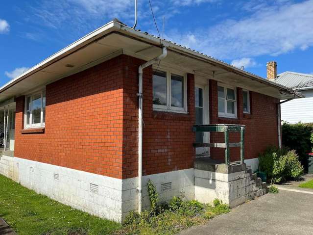 Recently Renovated 2-Bedroom Otahuhu Unit