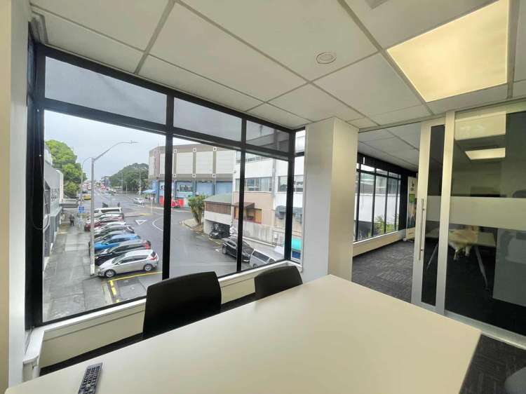 25-27 Davis Crescent Newmarket_10