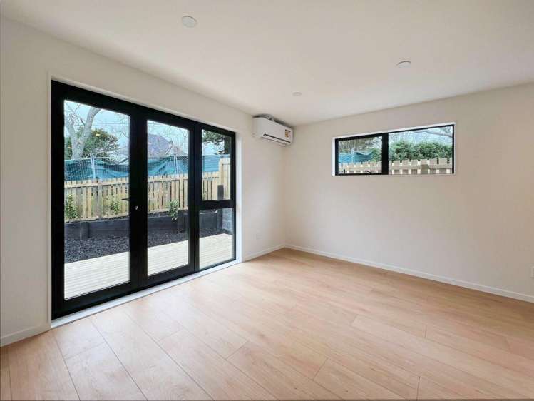 1/7 Peverill Crescent 10695_1