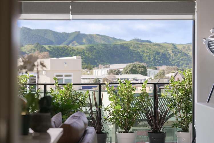 6/2 Matatua Road Raumati Beach_9