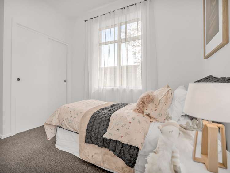 14 Stuart Street Owaka_13