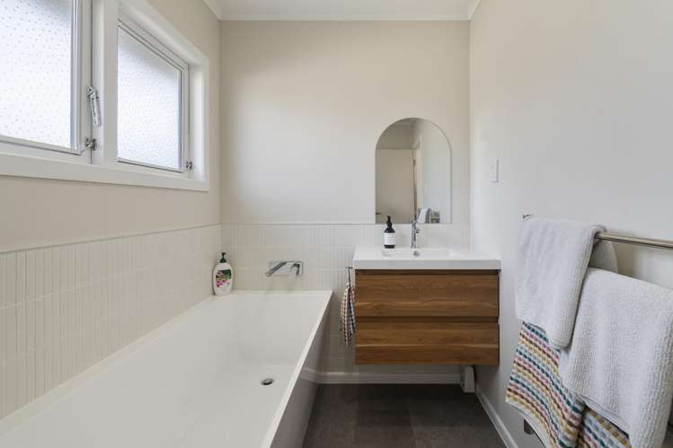 18 Tararua Terrace Cloverlea_18
