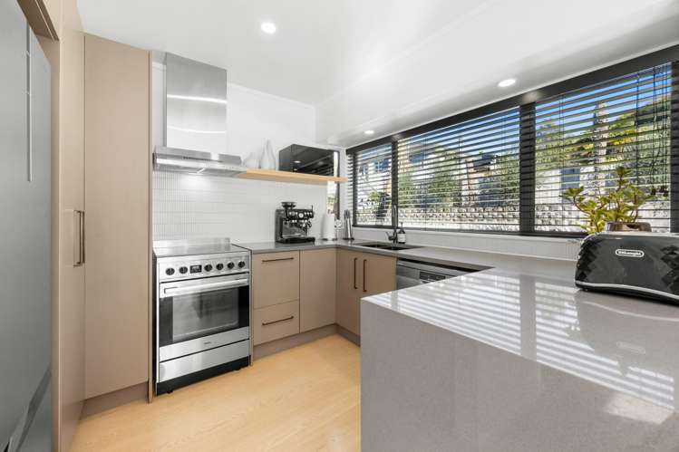 21 Carillon Place Massey_11