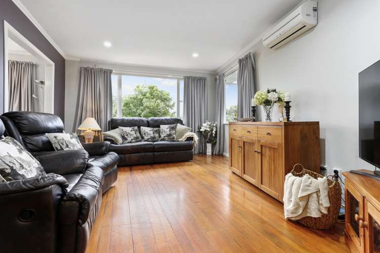 512 West Coast Road Oratia_2