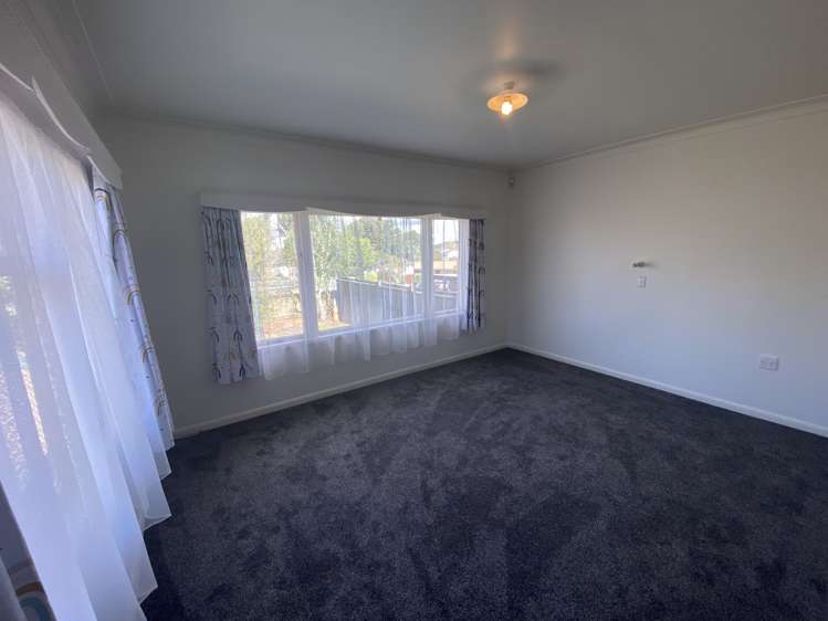 83 Matipo Road Te Atatu Peninsula_5