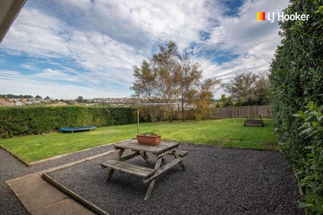 98 Riselaw Road Calton Hill_2