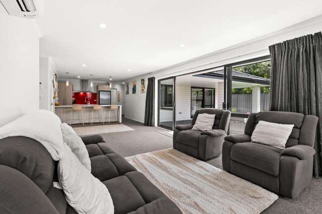 36 Hikawera Drive Frimley_4