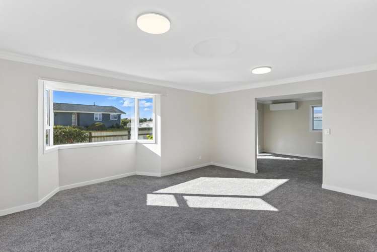 5 Karaka Street Otaki Beach_13