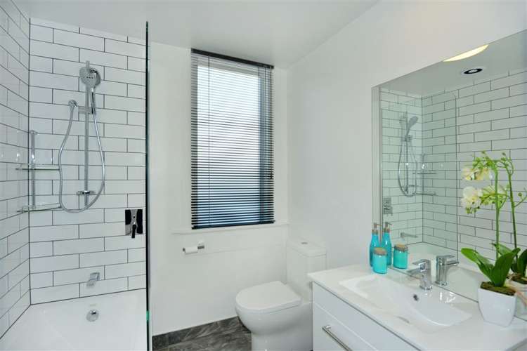 494 Worcester Street Linwood_12