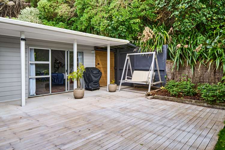 20 Muri Road Pukerua Bay_12