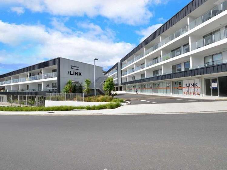 112/17 Link Crescent_0