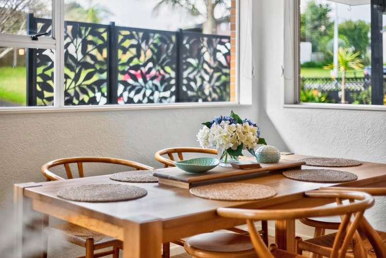 7 Tyrian Close Half Moon Bay_17