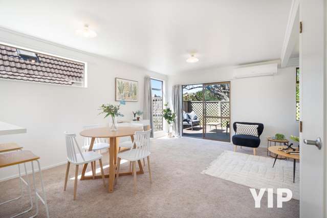 2/46 Wingfield Place Churton Park_3