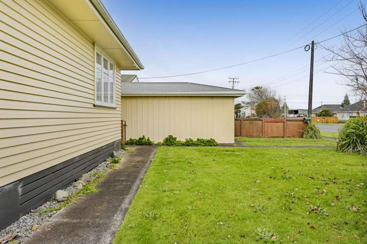 15 Whitcombe Road Opunake_18