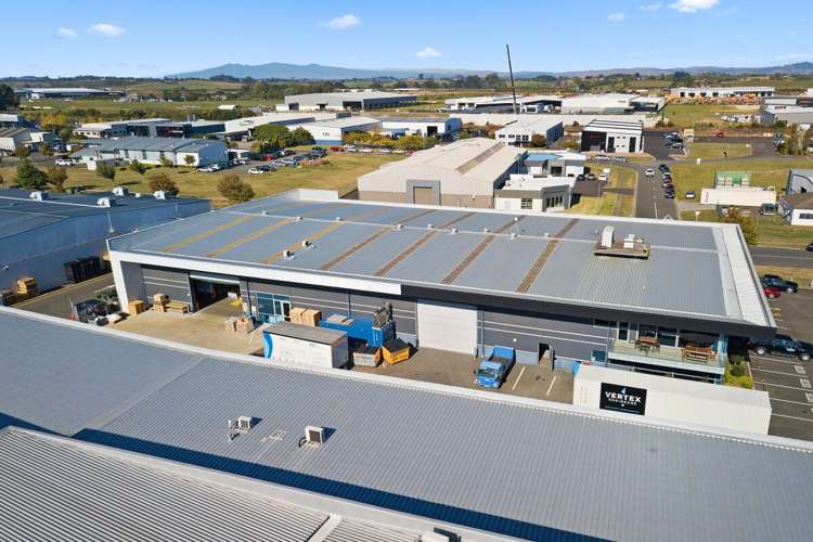 Unit 3, 2  Barnett Place Te Rapa_2