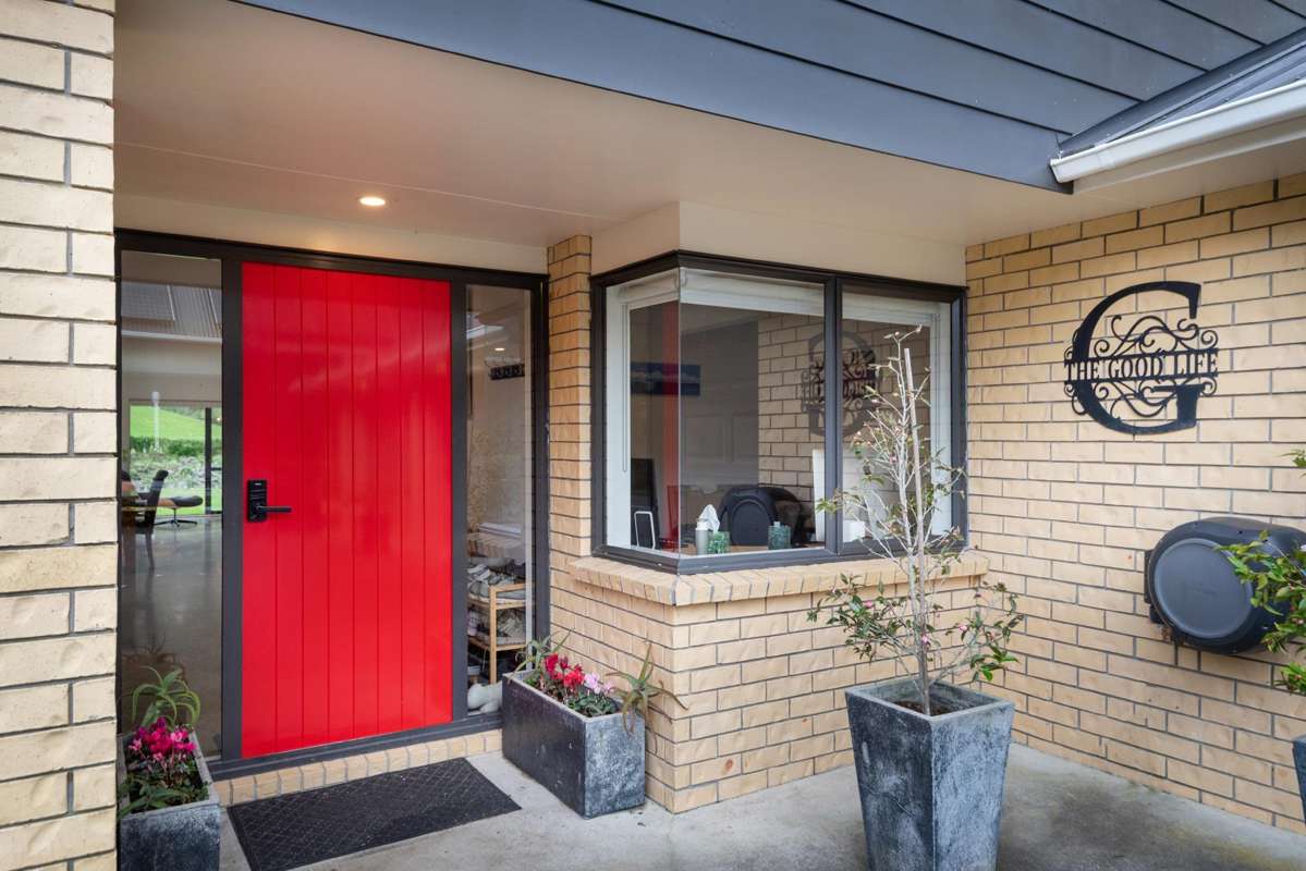 108 Paremoremo Road_5