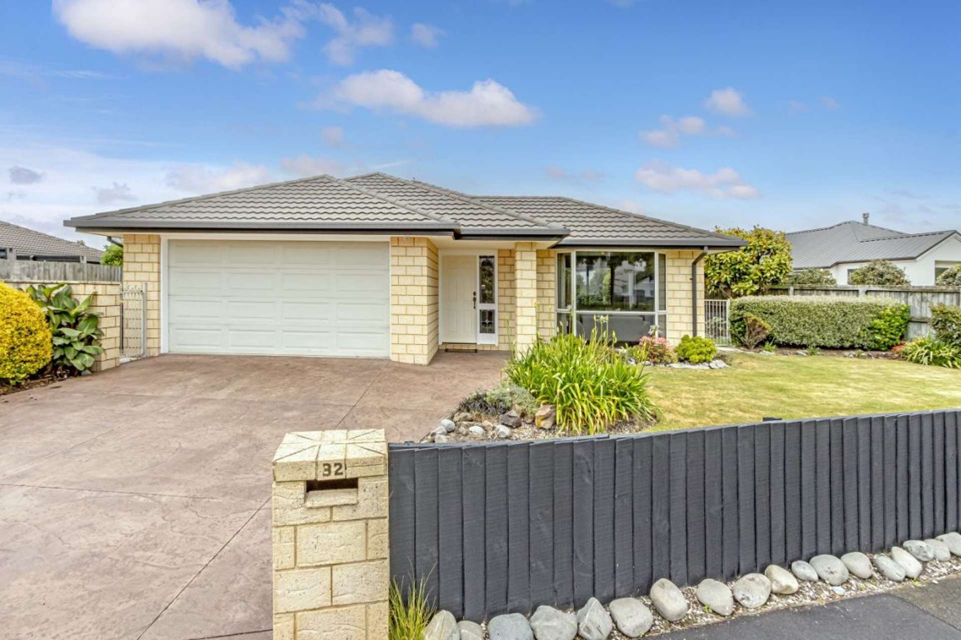 32 Travis Country Drive Burwood_0