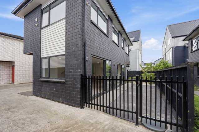 7C Holland Avenue Pt England_3