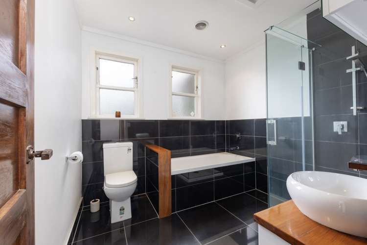 255 Mount Smart Road Onehunga_14