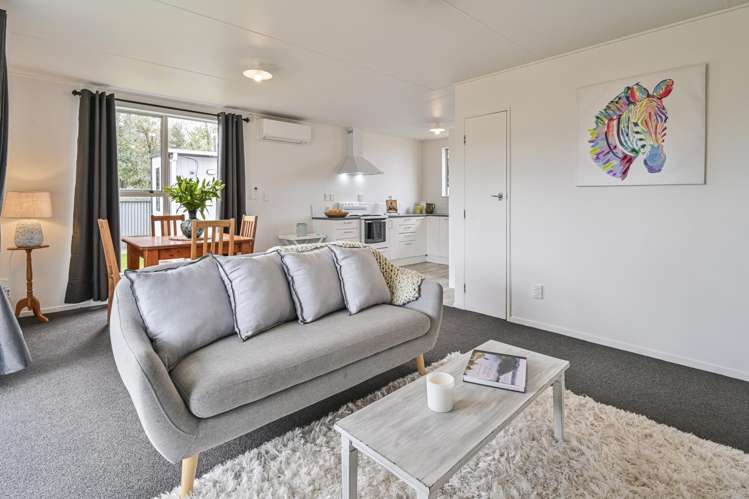 8b Walton Way Flaxmere_2