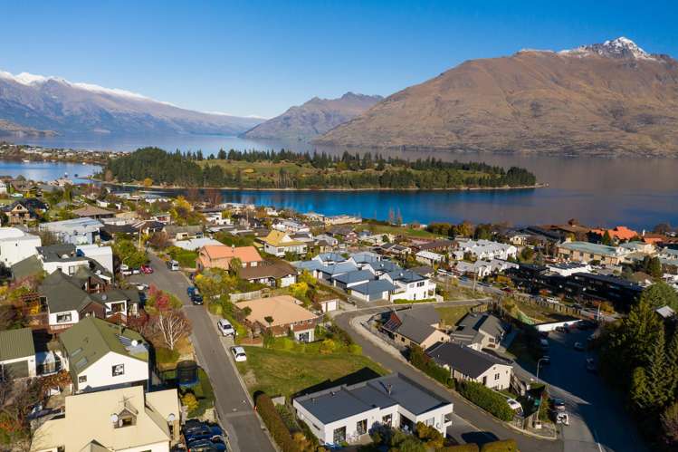 15 York Street Queenstown_9