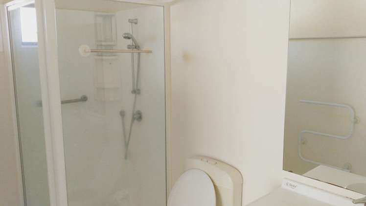 20/6 Ambrico Place New Lynn_17