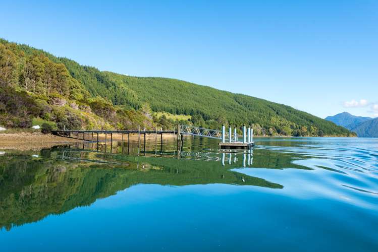 Four Fathom Bay Kenepuru Sound_9