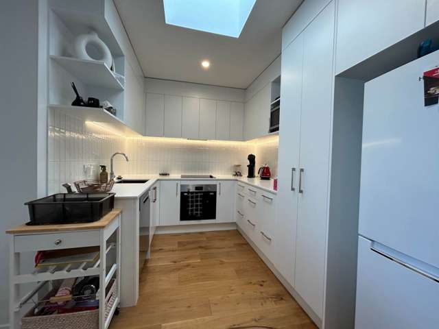 8/2 Pohatu Lane Saint Johns_2