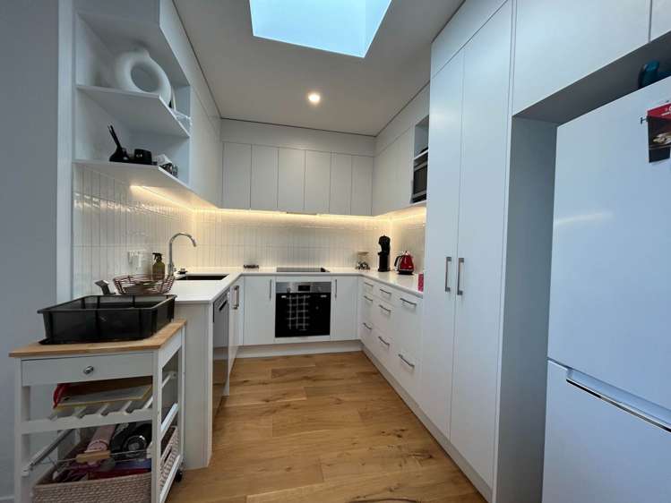 8/2 Pohatu Lane Saint Johns_2