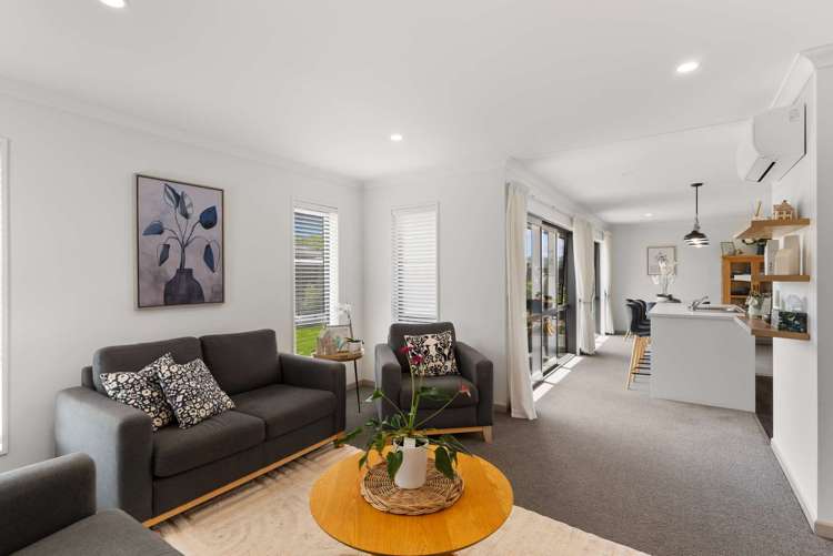 73 Oaks Drive Lincoln_7