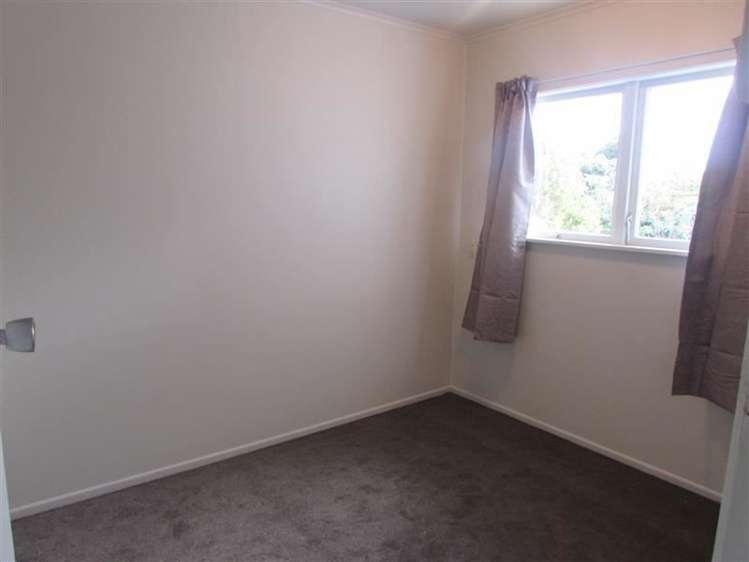 5 Barker Rise Northcross_6