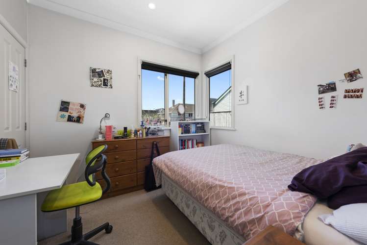 2a Field Street Silverstream_12