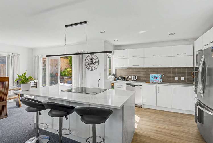 127 Milne Drive Paraparaumu_3