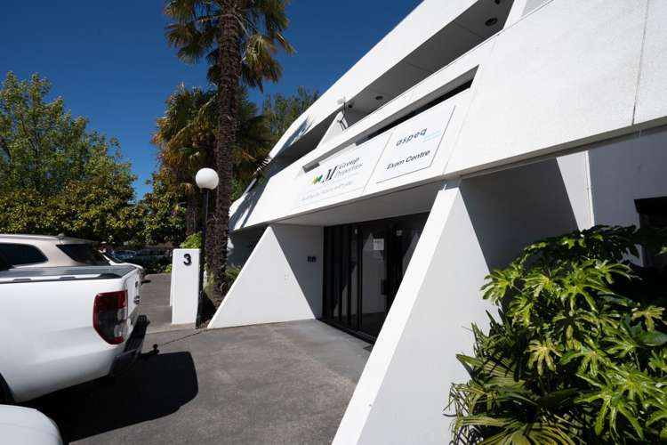 3/25 Churchill Street City Centre_3