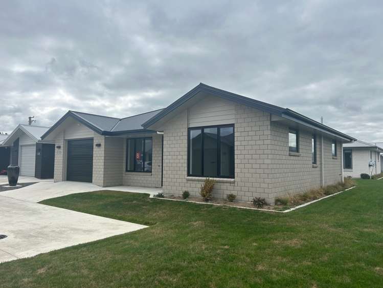 17A Sherwill Street/Port Street East Feilding_15