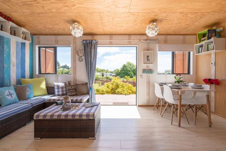 29 Connor Place Taieri Mouth_9