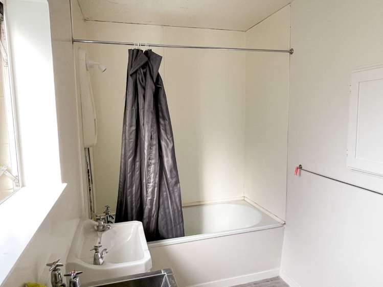 1/27 Andover Street Merivale_10