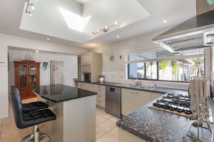 6 Tyrian Close Half Moon Bay_3