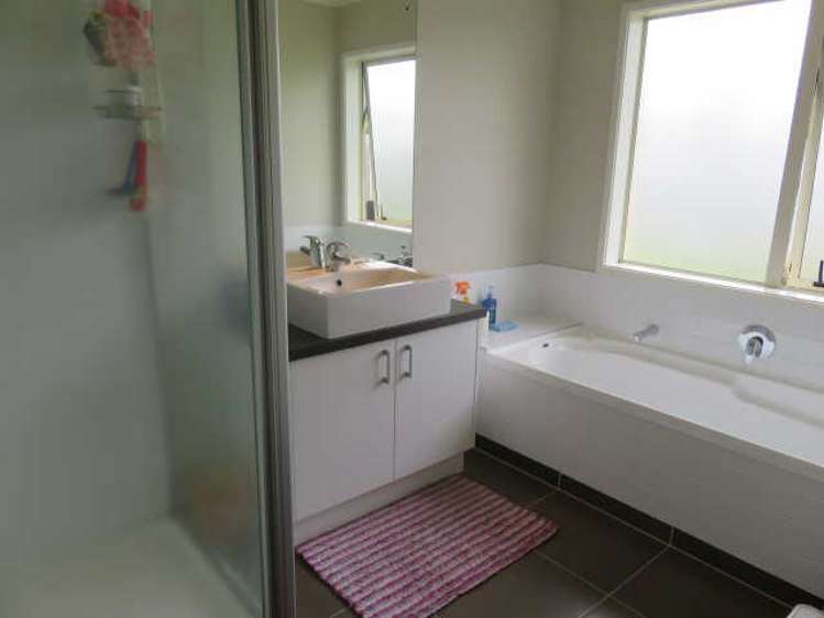 64 Farringdon Avenue Rototuna North_15