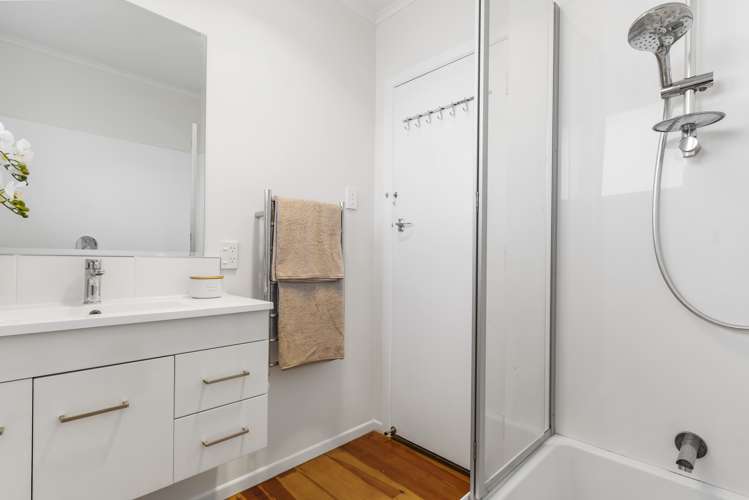 8 Lanark Place Glen Innes_11