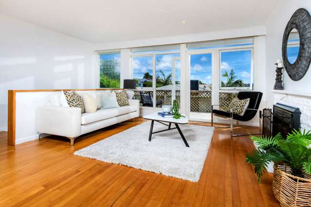4 Bond Crescent Forrest Hill_3