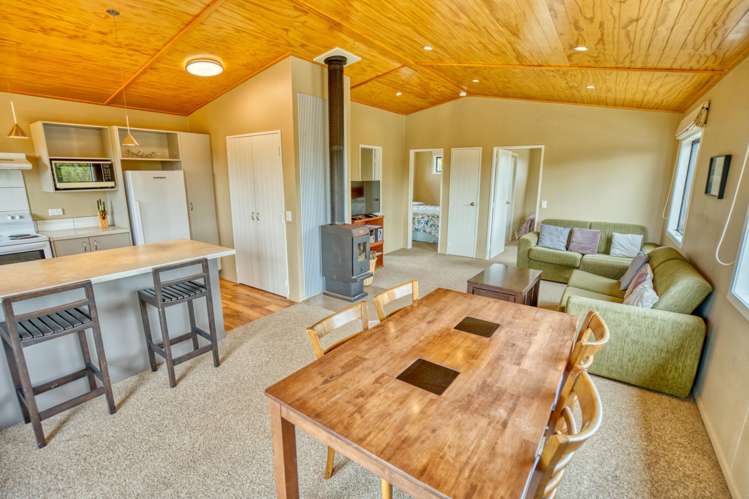 4 Russell Street Okarito_8