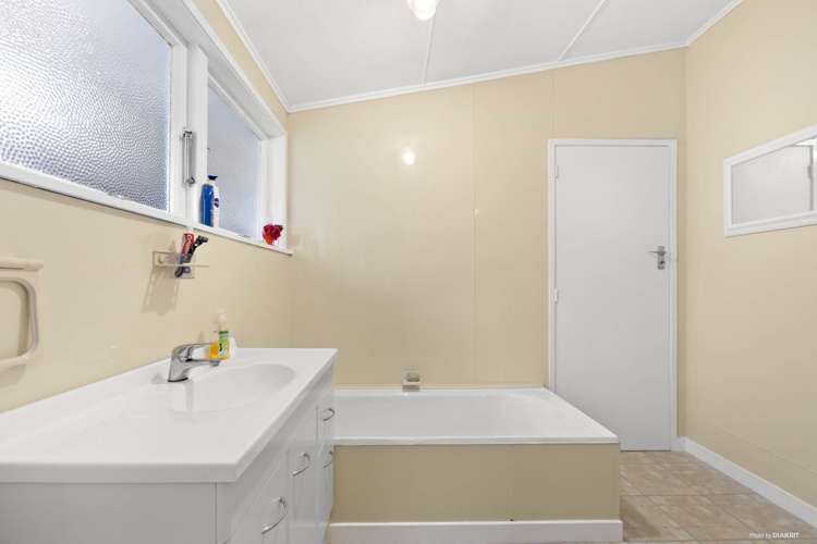 1048 Whangaparaoa Road Tindalls Beach_7