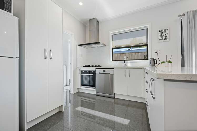 7/2 Rosalind Street Deanwell_2