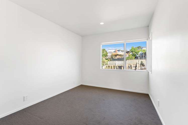 2/34 Seine Road Forrest Hill_7