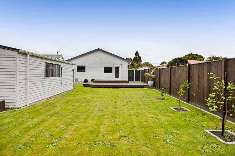 186 South Road Hawera_13