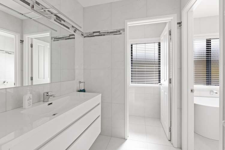 144 West Road Kaukapakapa_18