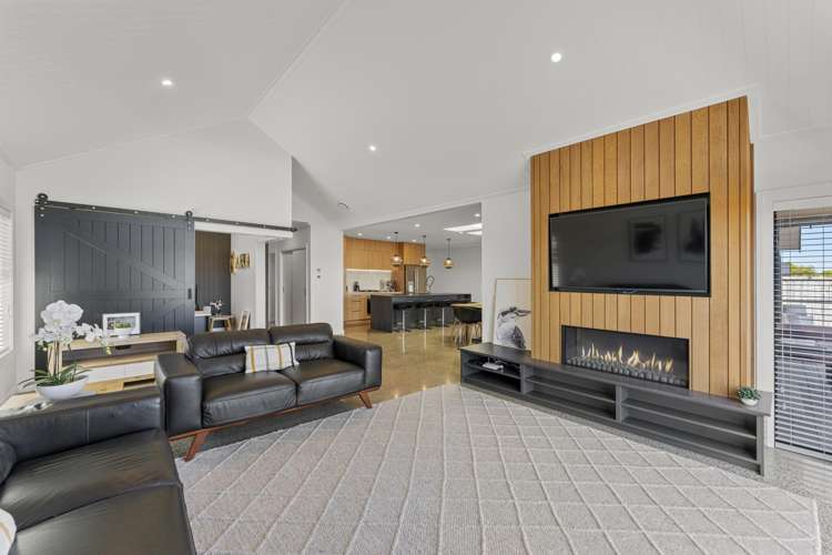17 Kara Place Wharewaka_10