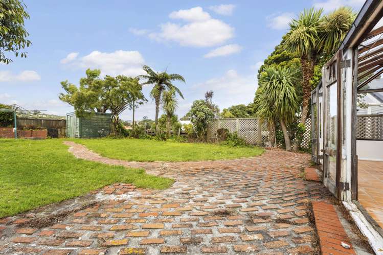 74 Nottingham Street Karori_1